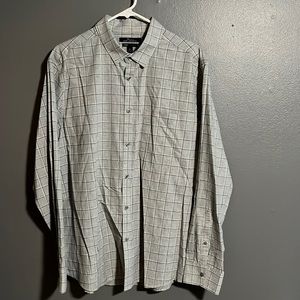 Marc Anthony long sleeve button up light gray XL in great condition.
